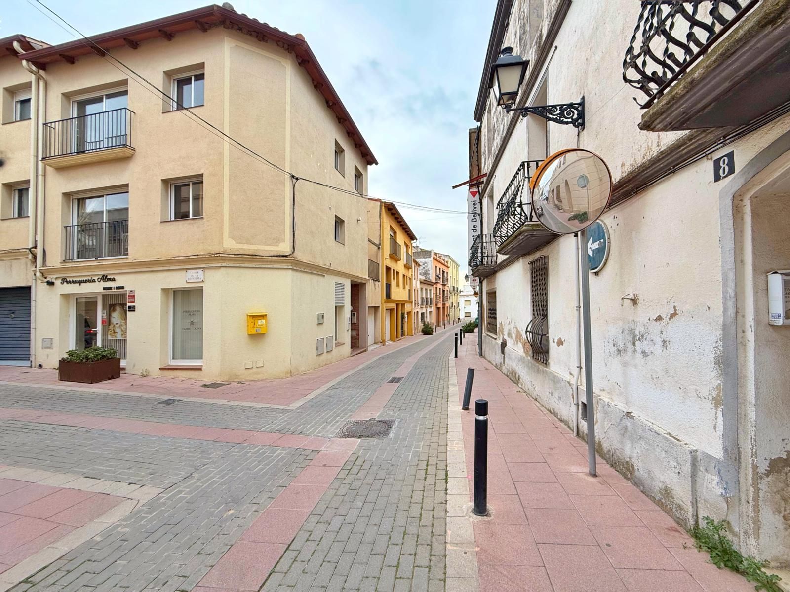 Casa adosada en Bellvei, venta